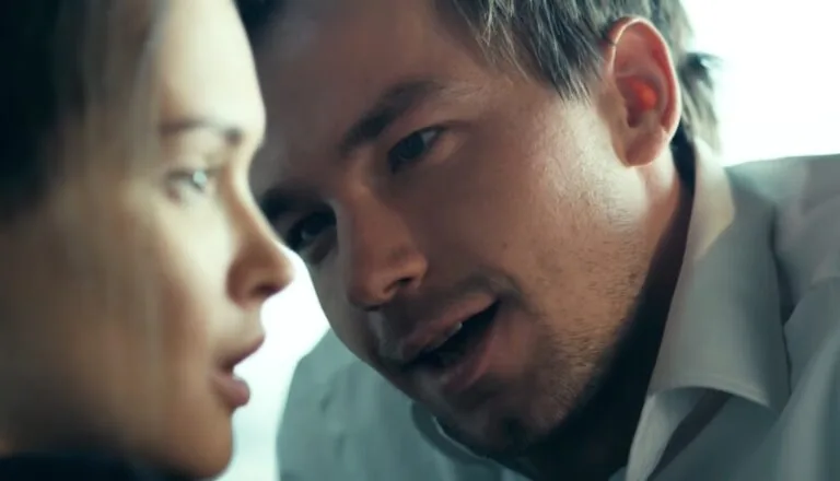 Момент из 15 серии 1 сезона